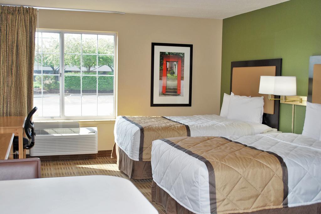 Extended America - Minneapolis - Airport - - North 2*